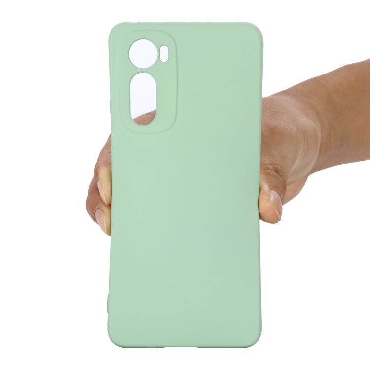 For Motorola Edge 30 Pure Color Liquid Silicone Shockproof Phone Case(Green) - Mobile Accessories by buy2fix | Online Shopping UK | buy2fix